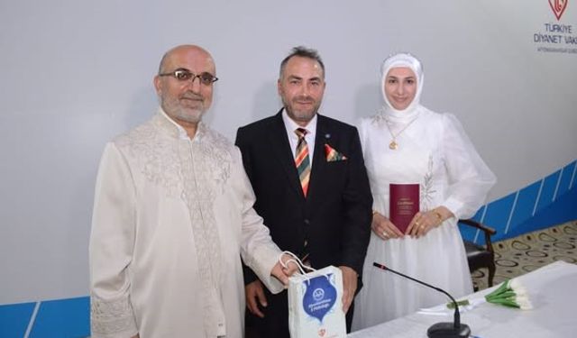  İmamoğlu, müftülük personelinin nikahını kıydı