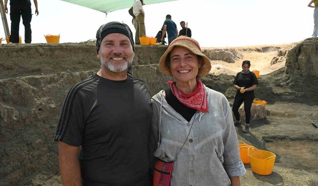 (ÖZEL) Eskişehir’deki arkeoloji çalışmalarına 3 yıldır gönüllü olarak katılıyor