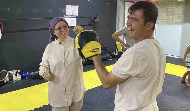 Çocuklarıyla antrenmana katılan aileler nefes nefese kaldı