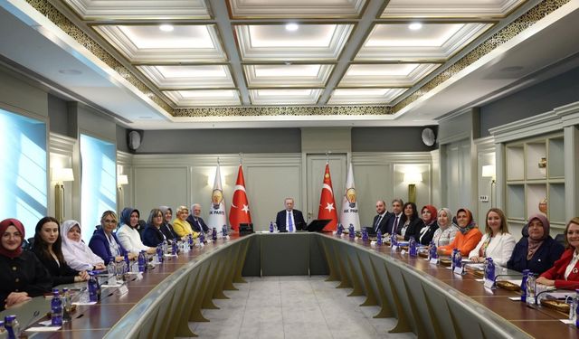 Zeynep Güneş Akgün Kadın Belediye Başkanları ile beraber Cumhurbaşkanı ile görüştü