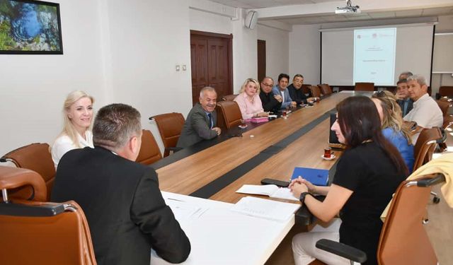 ’Bilge Aileden Bilinçli Topluma Projesi’ toplantısı