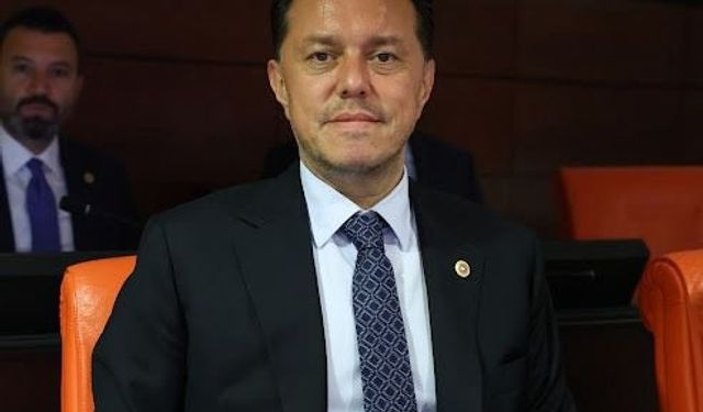 Hatipoğlu: Eskişehiri Sizin Vizyonsuzlugunuza teslim etmeyecek, Türkiye 'nin Maden ve Enerji üssü yapacağız