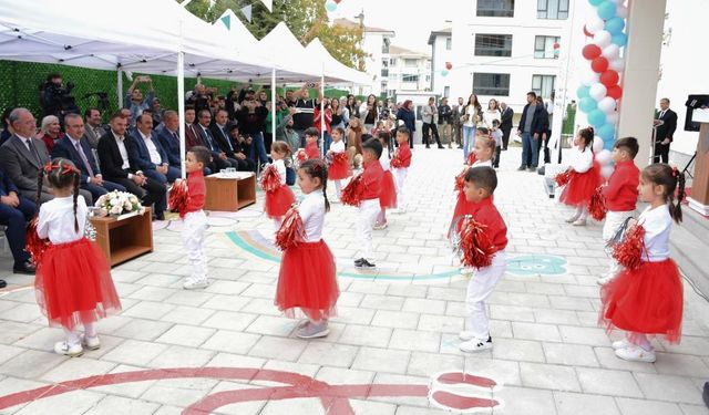 Aziz Sancar Anaokulu'nun açılış törenine gerçekleştirildi
