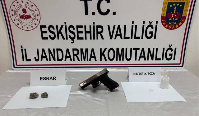 Uyuşturucu bulunduran şahıs jandarma tarafından yakalandı