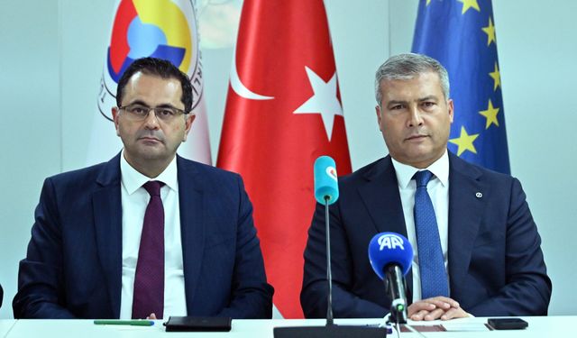 Rektör Adıgüzel, Brüksel'de Türk Dili ve Kültürü programını tanıttı