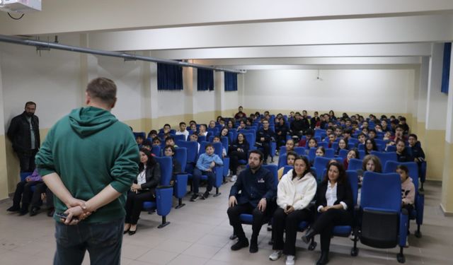 Havacılığın kanatlarından uzayın sonsuzluğuna