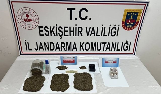 Uyuşturucu bulunduran 2 şüpheli hakkında soruşturma başlatıldı