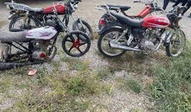 Motor ve şase numarası kazınmış 4 motosiklet ele geçirildi