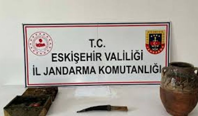 Tarihi eser satmaya çalışan şüpheli jandarma tarafından yakalandı