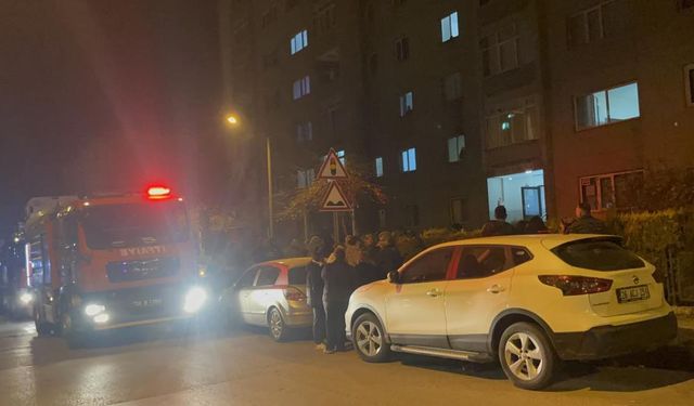 Eskişehir'de yangın paniği: 2 kişi dumandan etkilendi