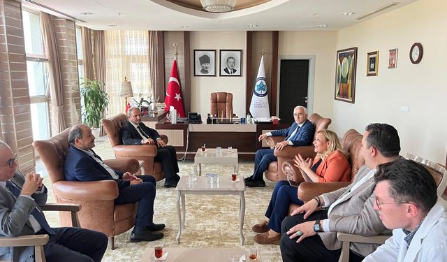 Sağlık-Sen’den Önemli Bir Organizasyon Daha: Ebelik Sempozyumu Ankara’da Gerçekleştiriliyor