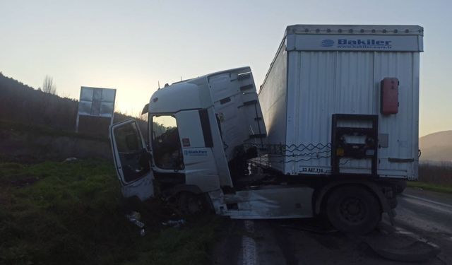 Bilecik'te tır kontrolden çıktı: 1 yaralı