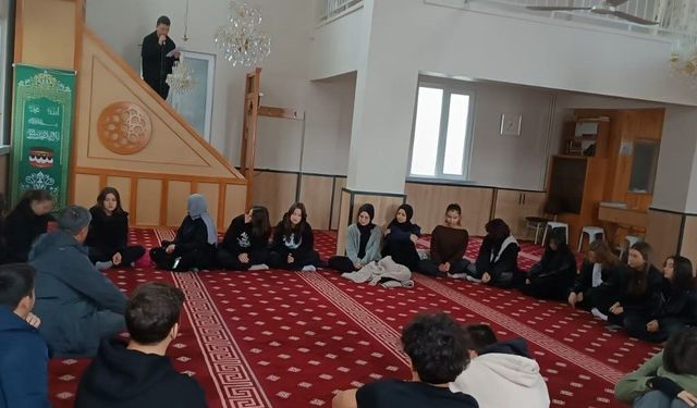 Eskişehir'de ÇEDES projesi kapsamında öğrenciler manevi değerlerle buluştu