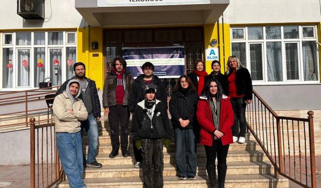 Gençlik ve Spor Bakanlığı’ndan “Gönüllüyüz Biz”