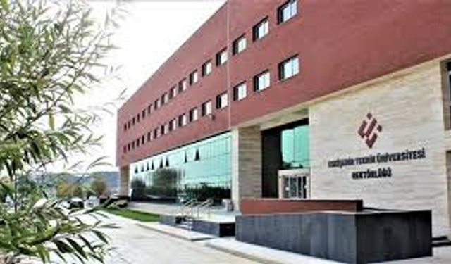 ESTÜ zirveye oturdu