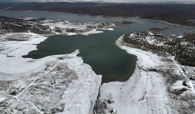 Porsuk Barajı'nda geriye çekilen su tedirgin etti