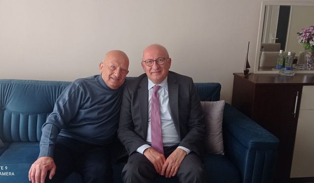 CHP Milletvekili Utku Çakırözer'in babası son yolculuğuna uğurlandı