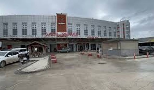 Şüpheli şekilde ölen kadının camdan atlayan kocası: 'Sahurda balık yiyip ayran içmiştik ondan zehirlenmiş olabilir'