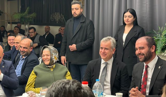 AK Parti Teşkilatı Odunpazarı nda iftarda buluştu