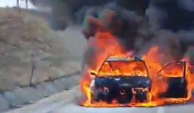 Bir kaç Saat Önce Aldığı Aracı gözünün önünde cayır cayır Yandı