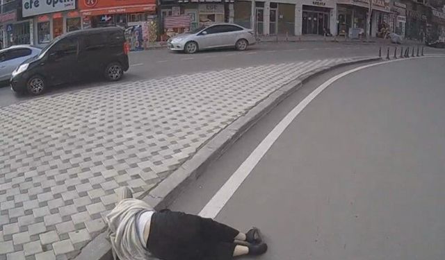 Otobüsün çarptığı genç kadının öldüğü kaza güvenlik kamerasında