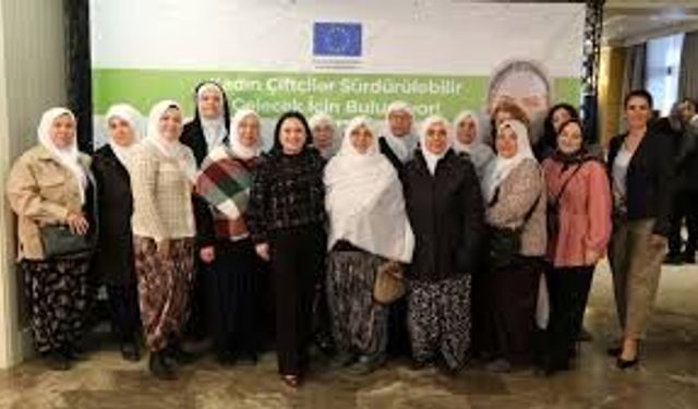 Kadın Çiftçiler Sürdürülebilir Gelecek  İçin Bir Araya Geldi