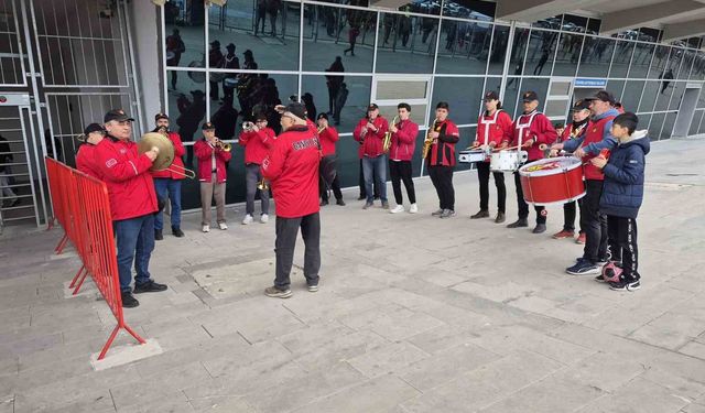 Bando EsEs'in kurucuları, Espana Cani'nin doğuş hikayesini anlattı