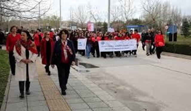 ESOGÜ'de otizm farkındalığı için güç birliği: Kampüste anlamlı yürüyüş