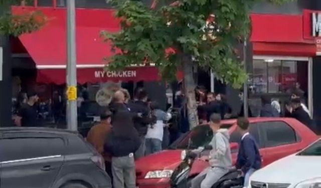 Eskişehir'de cadde ortasında kavga