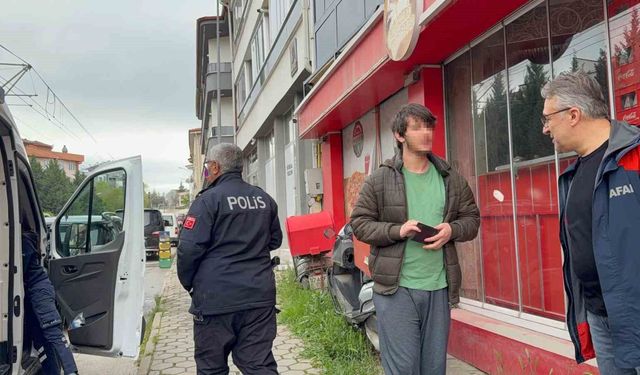 Zehirlendiği düşünülen ve ekipleri teyakkuza geçiren öğrencinin kulaklıkla uyuduğu ortaya çıktı