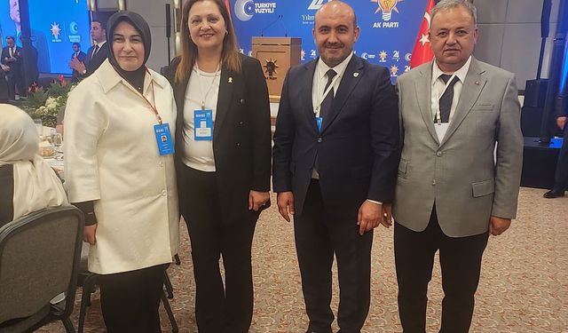 Gürhan Albayrak'tan Burcu Köksal'a Afyon Kökenli Yöneticileriyle hayırlı olsun temennisi