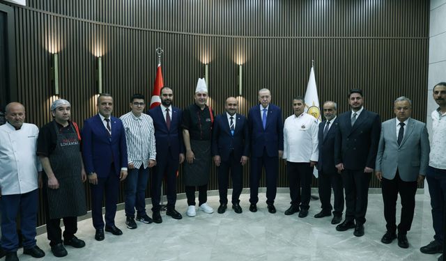 Cumhurbaşkanı Erdoğan'a Eskişehir Yöresel Yemekleri İkram edildi