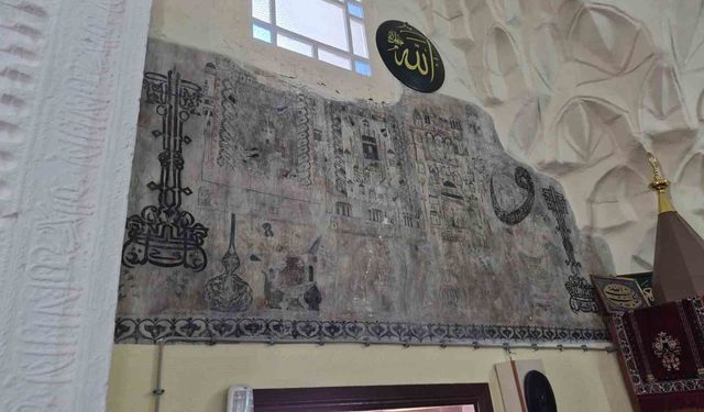 Anadolu topraklarının ilk Kabe minyatürü 752 yaşındaki bu camide