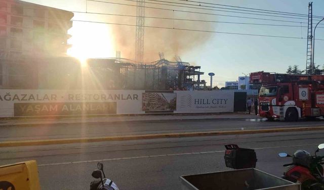 Eskişehir'de inşaatta çıkan yangın kontrol altına alındı