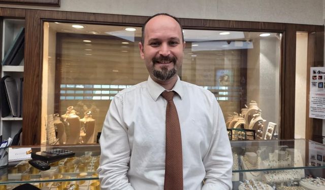 Eskişehir'de 650 bin TL'lik 15 Cumhuriyet altını bozdurmak isteyen şahsı, kuyumcunun dikkati ele verdi