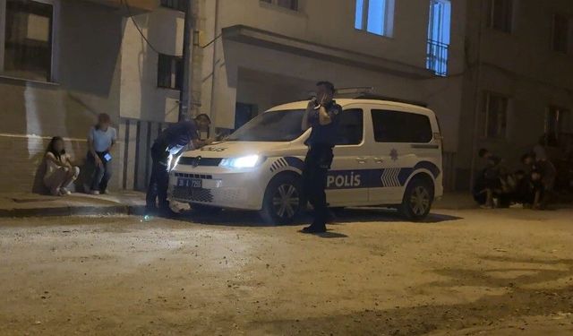 Yakınlarının haber alamadığı 40 yaşındaki adam evinde ölü bulundu, polis inceleme başlattı