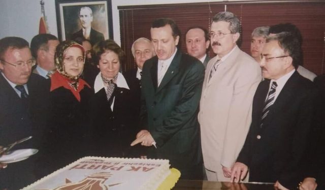 AK Parti Eskişehir'de Nasıl Kuruldu? 25 Yılın Serüveni Nasıl Başladı Kimler Kurdu?