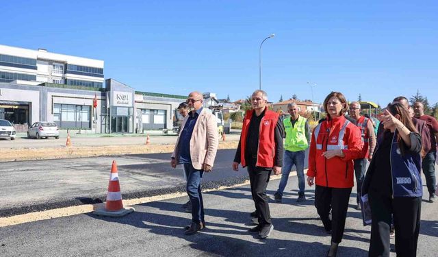 Başkan Ünlüce, 100. Yıl Bulvarı'ndaki çalışmaları yerinde inceledi