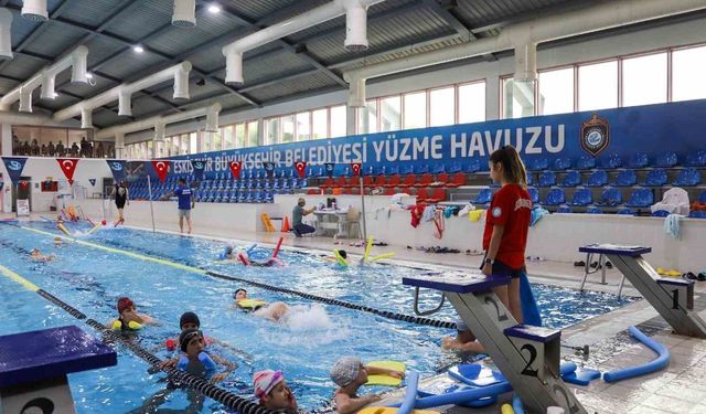 Büyükşehirden yüzme öğrenmek isteyenlere fırsat