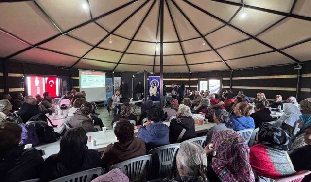 Eskişehir Büyükşehir Belediyesinden kadın çiftçilere 'Katma Değerli Üretim Eğitimi' verildi