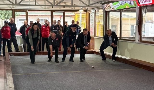 Eskişehir'de huzurevi sakinleri Bocce Dostluk Maçı etkinliğinde bir araya geldi