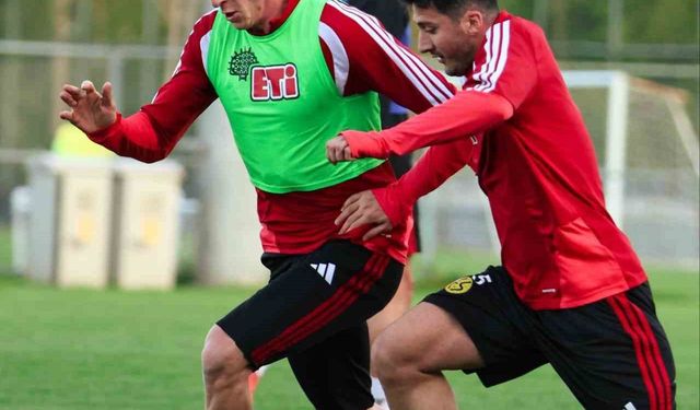 Eskişehirspor, Bursa Yıldırım SK maçı için hazırlanıyor