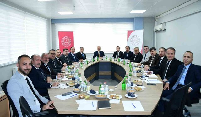 İlçe Milli Eğitim Müdürleri İnönü'de bir araya geldi