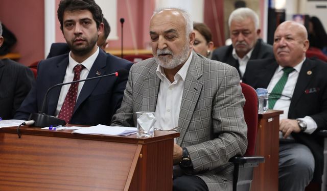 AK Parti grubundan Başkan Kurt’a satış vizesi çıkmadı.