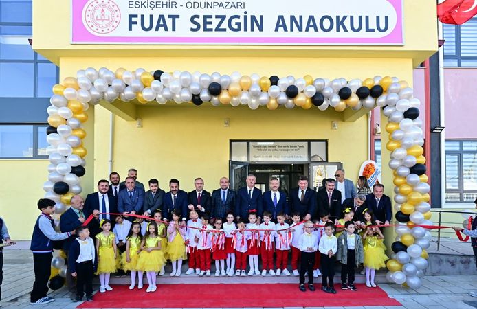 Vali Aksoy, kamu kaynaklarıyla yapılan okulun açılışını gerçekleştirdi