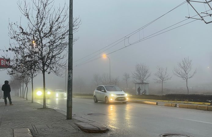 Eskişehir'de sis etkili oldu