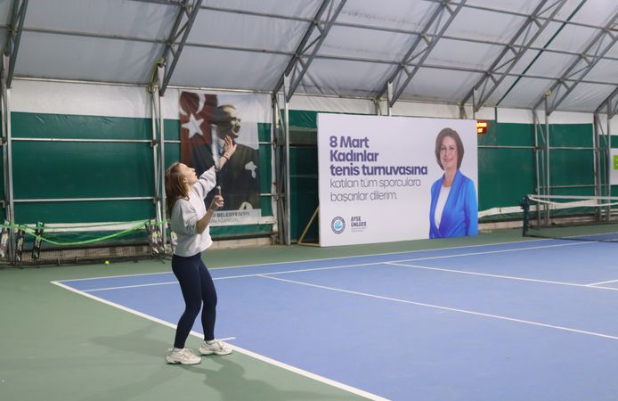 Büyükşehirden 8 Mart’a  Özel  Tenis  Turnuvası