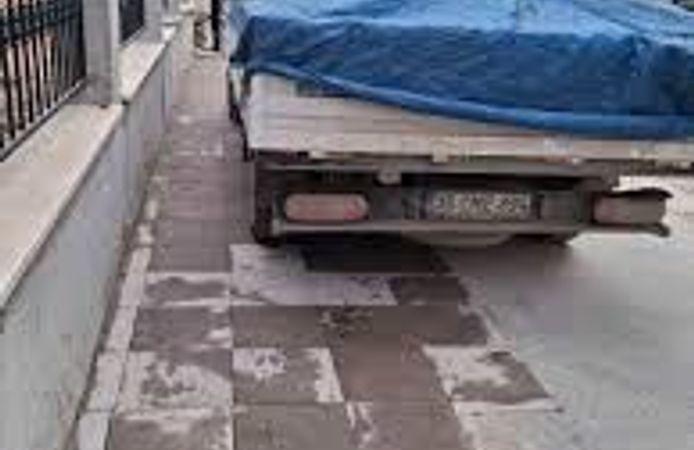 Zabıta ile vatandaş arasındaki hatalı park tartışması polis merkezinde bitti