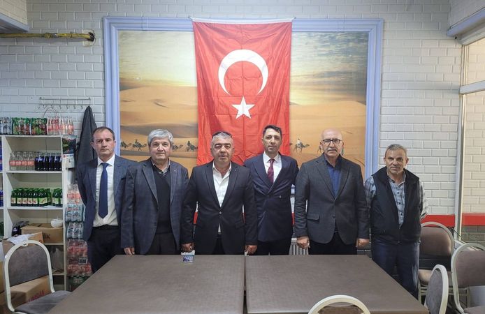 Gökhan Zeybek Mihalıççık Esnaf Odasında Güven Tazeledi