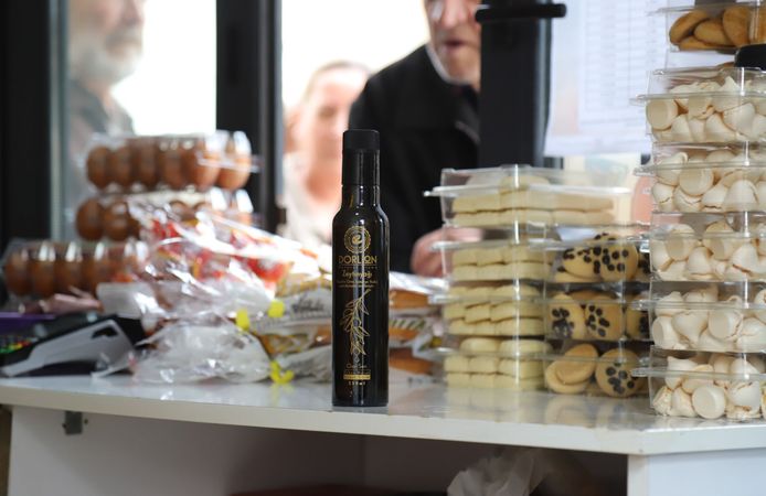 Ödüllü  Dorlion  Zeytinyağı  Artık  Halk Et  Market  ve  Halk  Ekmek  Büfelerinde